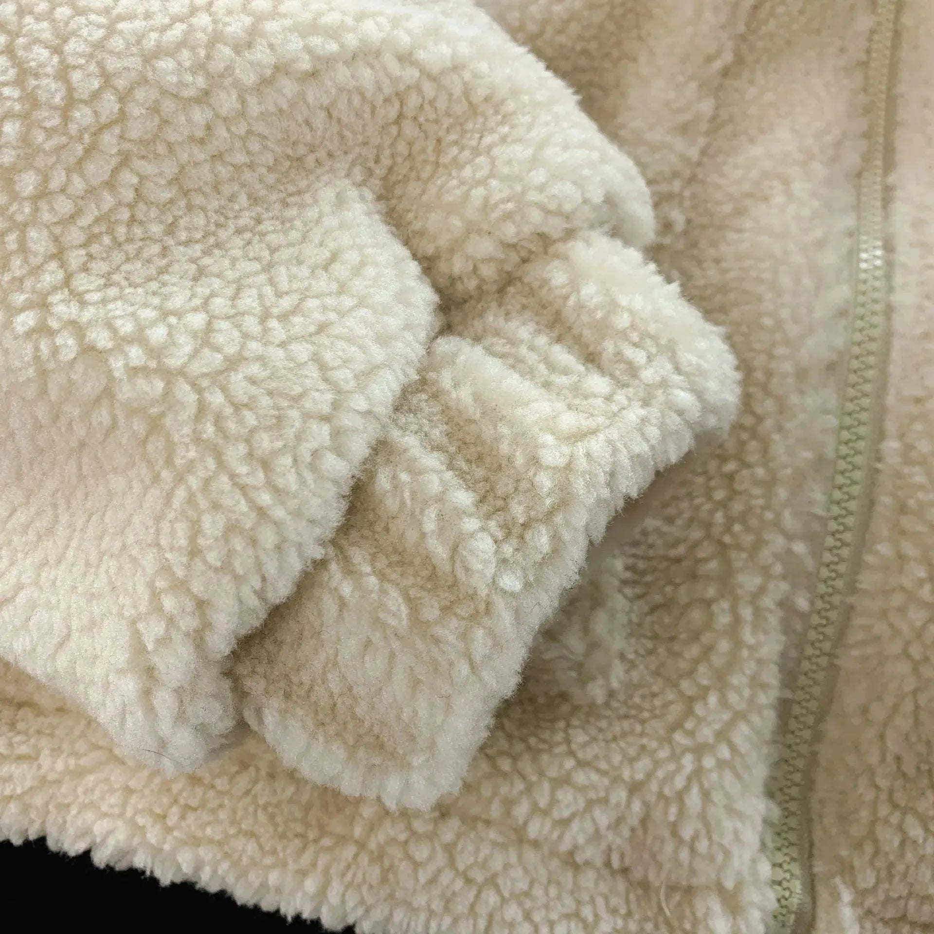 Design Sense Dinosaur Spliced Lamb Wool Coat Female - Bellarte Enchanté Design Sense Dinosaur Spliced Lamb Wool Coat Female